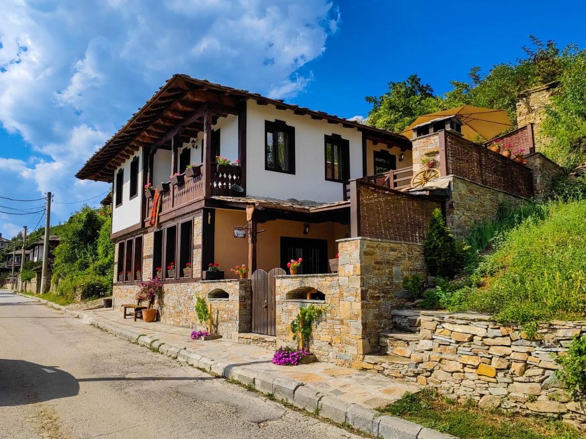Rimovata Kashta Guest House Leshten Exterior foto