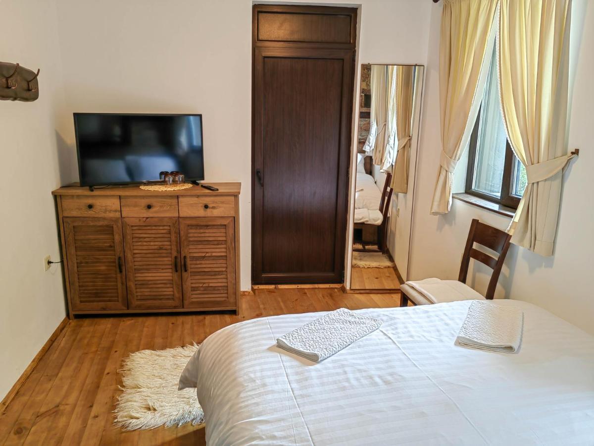 Rimovata Kashta Guest House Leshten Exterior foto